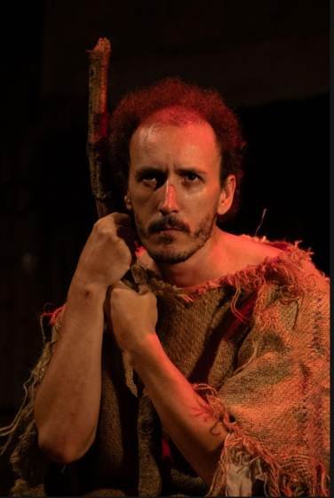 In “Inkuizitori i Madh” (The Grand Inquisitor), from Dostoevsky’s The Brothers Karamazov, Denardo Neziri